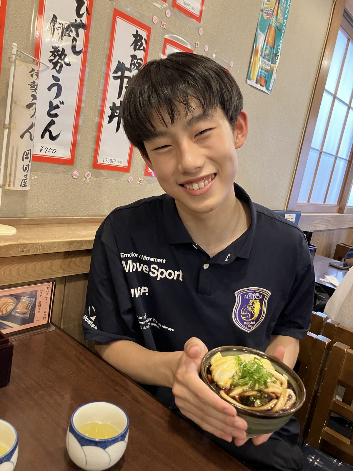 清掃活動後のおかげ横丁でのオフショット 23