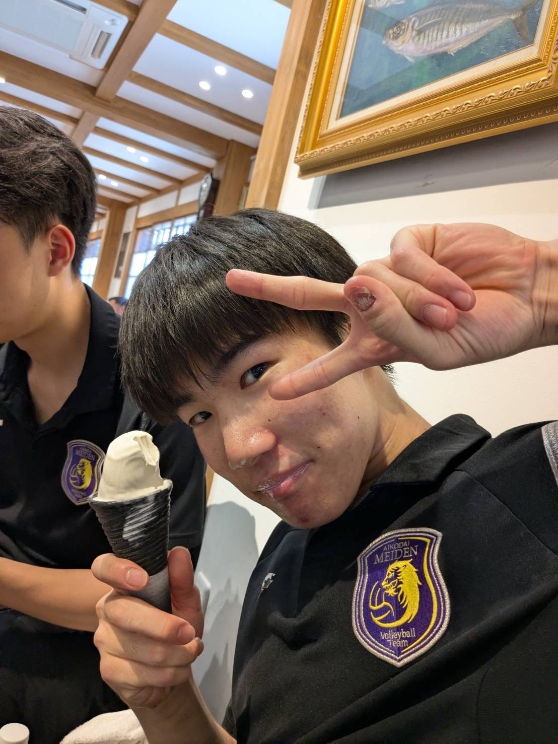 清掃活動後のおかげ横丁でのオフショット 11